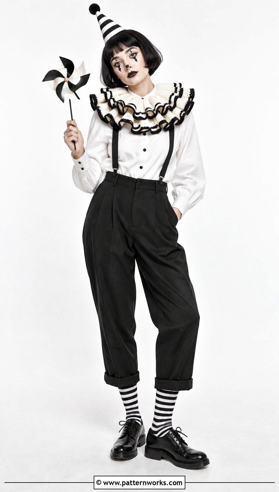 Black And White Clown Crochet Ruffle Collar Outfit - 24 Clown Crochet Ruffle Collar outfit ideas