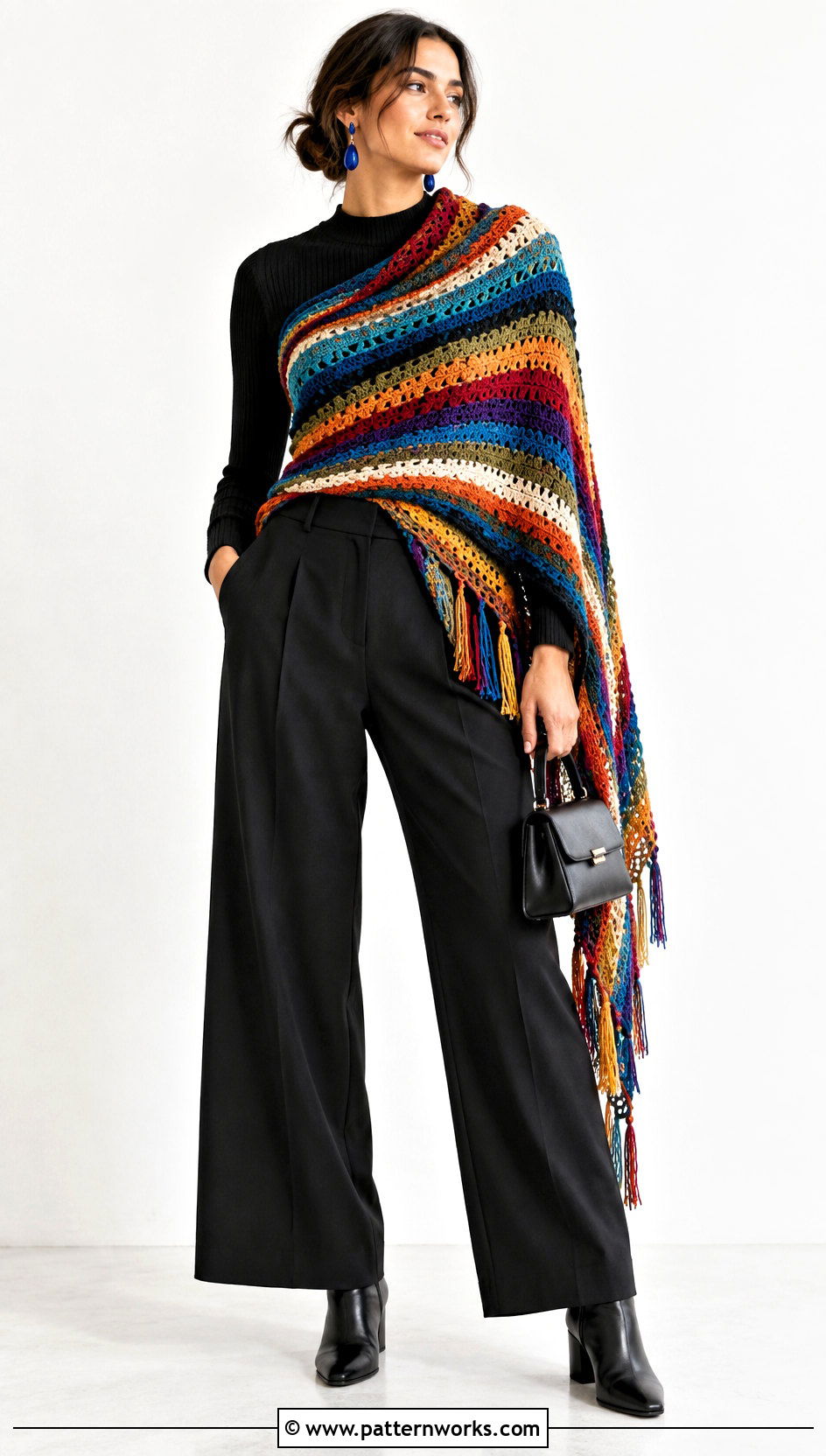 Colorful Striped Crochet Wrap With All Black Outfit - 18 Colorful Striped Crochet Wrap outfit ideas