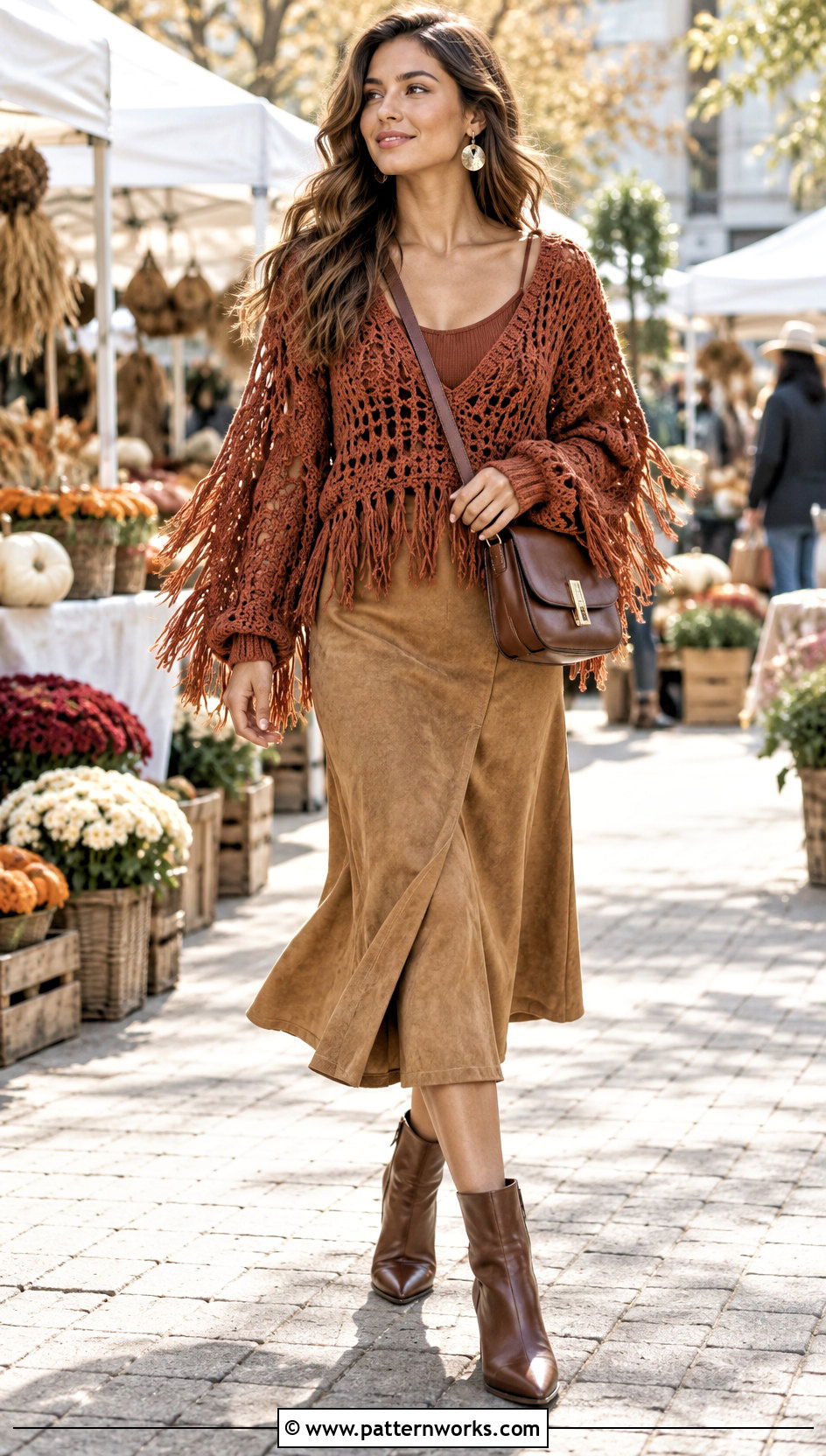 Fringe Oversized Crochet Sweater With Faux Suede Skirt - 30 oversized crochet sweater outfit ideas
