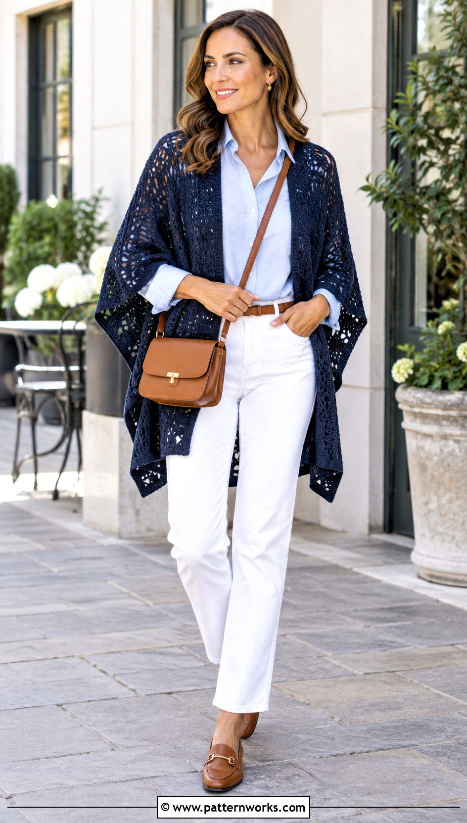 Navy Crochet Ruana With White Jeans - 30 crochet ruana outfit ideas