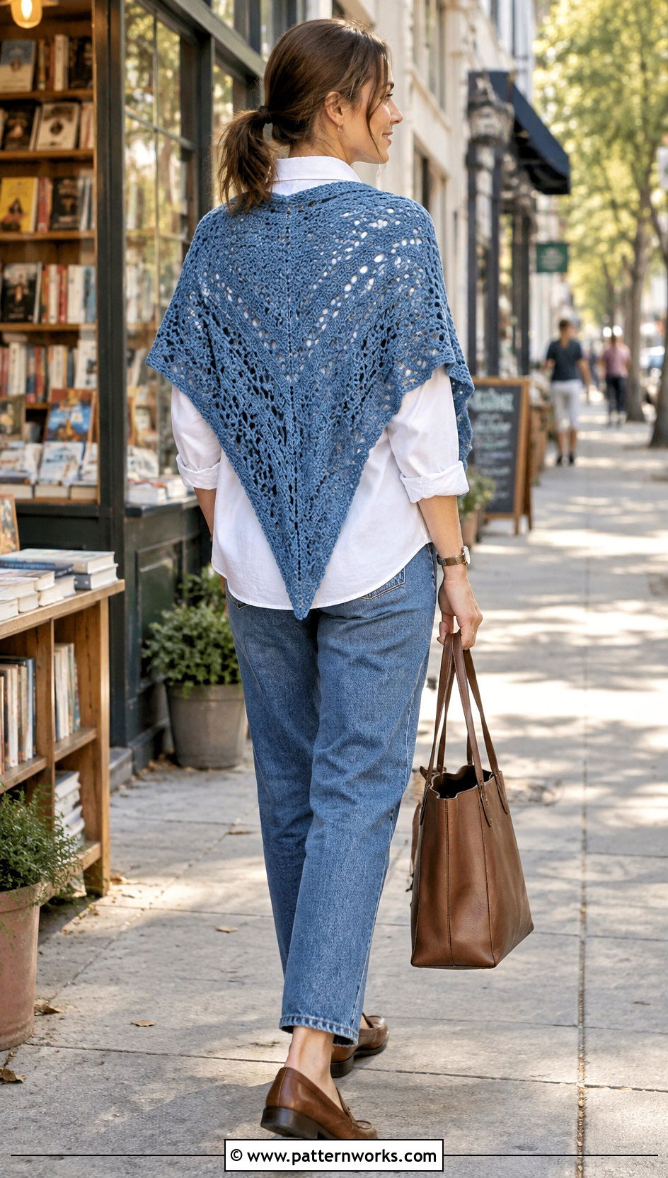 Triangle Crochet Caplet Shawl With Jeans And Loafers - 30 crochet caplet shawl outfit ideas
